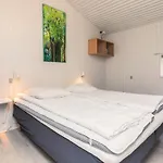 Holiday home Home- Nearby Free Waterpark Access *