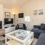Home- Nearby Free Waterpark Access Holiday home