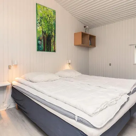 Semesterbostad Home- Nearby Free Waterpark Access Middelfart