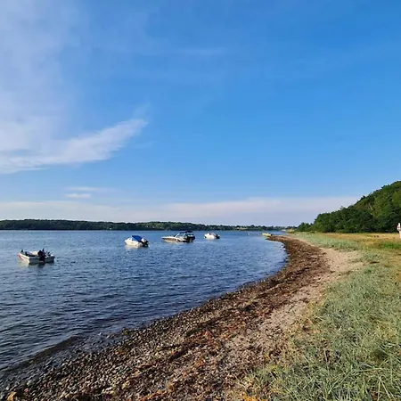 Home- Nearby Free Waterpark Access *