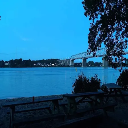 Semesterbostad Home- Nearby Free Waterpark Access