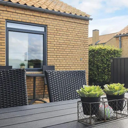 Semesterbostad Home- Nearby Free Waterpark Access *