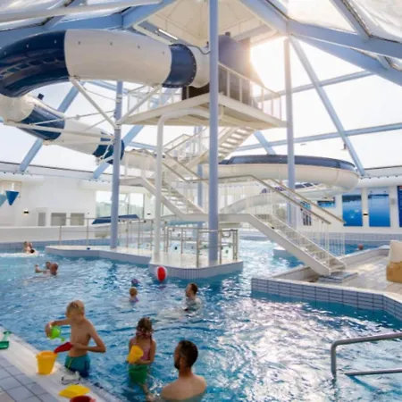 Home- Nearby Free Waterpark Access Миддельфарт